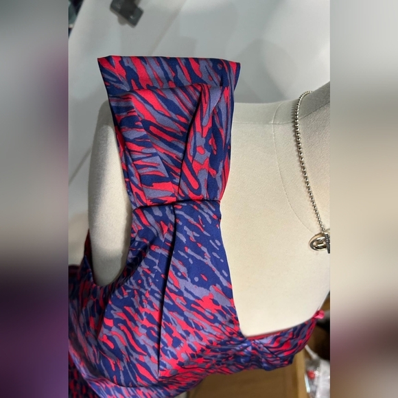 BCBGeneration One-Shoulder Cocktail Dress in Raspberry Red Size 6 - Picture 7 of 9